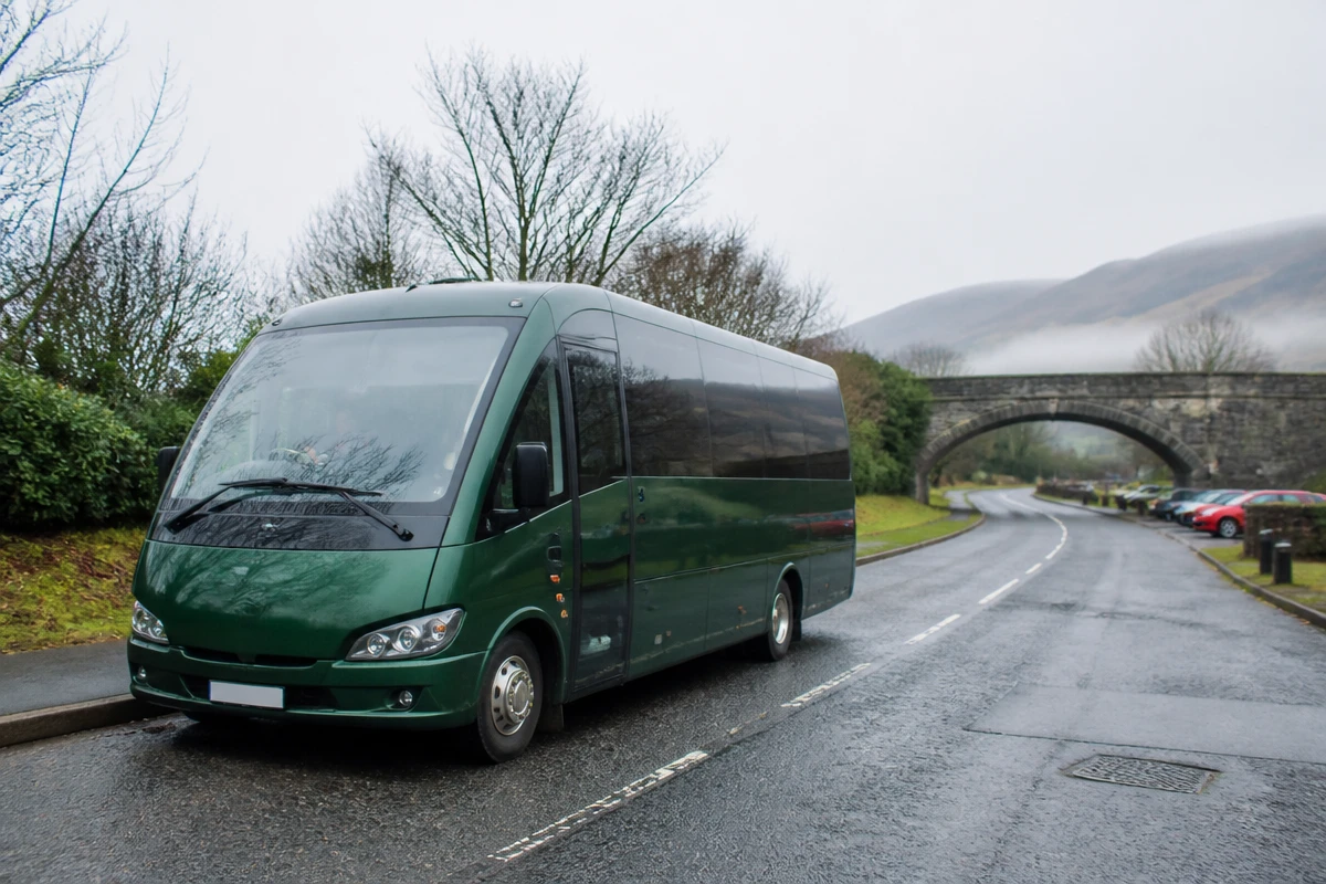 14 Seater Minibus Hire